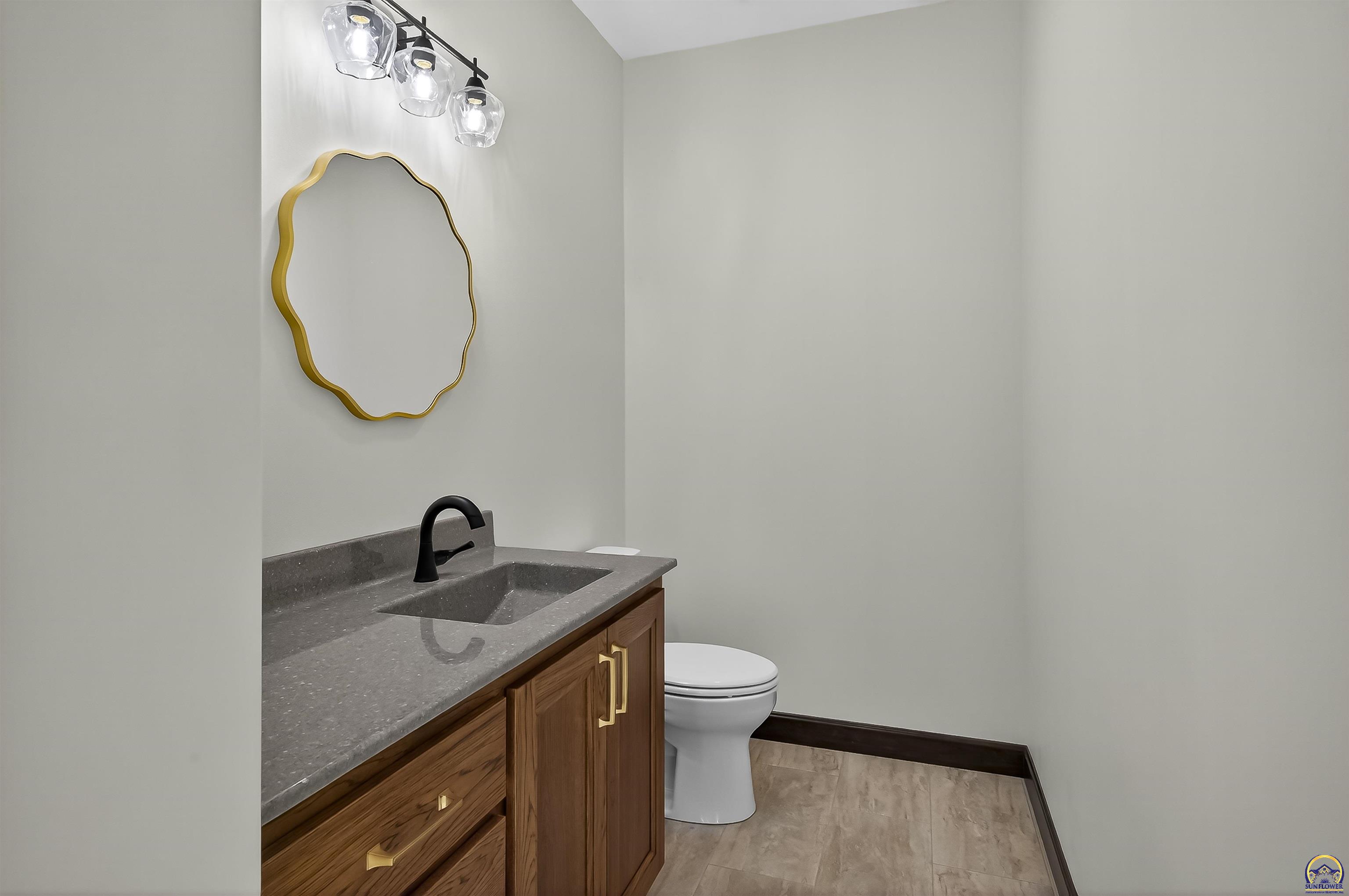 10728 Southeast Berryton Road Berryton, KS 66409 - Photo 30 of 44 Gallery Image 30