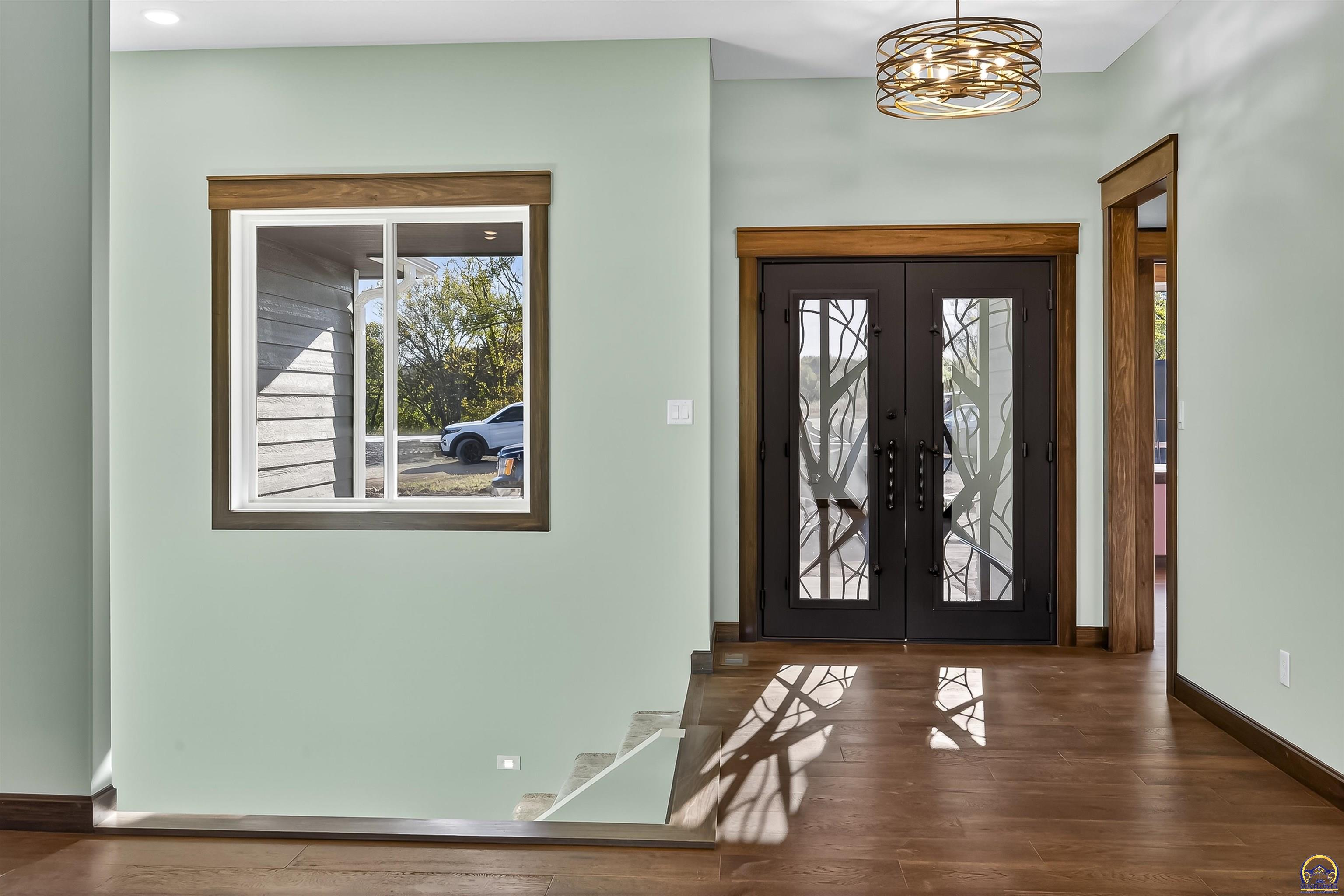 10728 Southeast Berryton Road Berryton, KS 66409 - Photo 8 of 44 Gallery Image 8