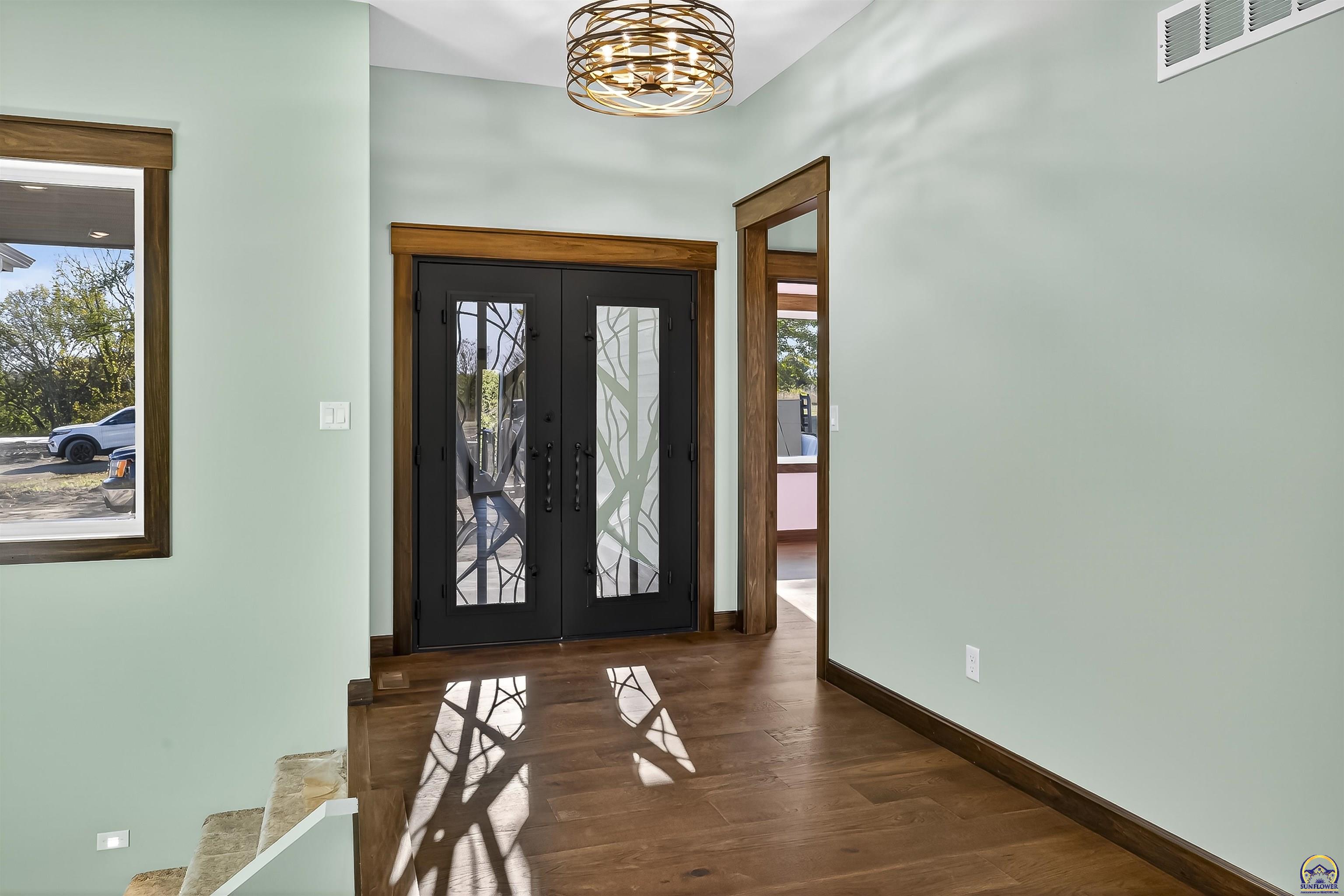 10728 Southeast Berryton Road Berryton, KS 66409 - Photo 9 of 44 Gallery Image 9