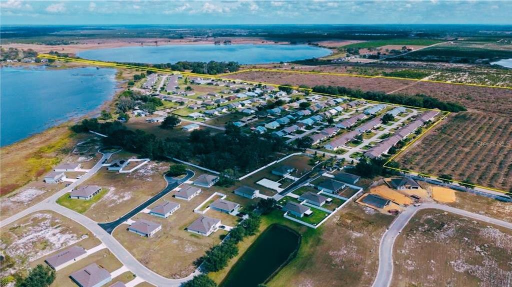 214 East Shockley Road Avon Park, FL 33825 - Photo 4 of 6 a view of a city with an ocean view