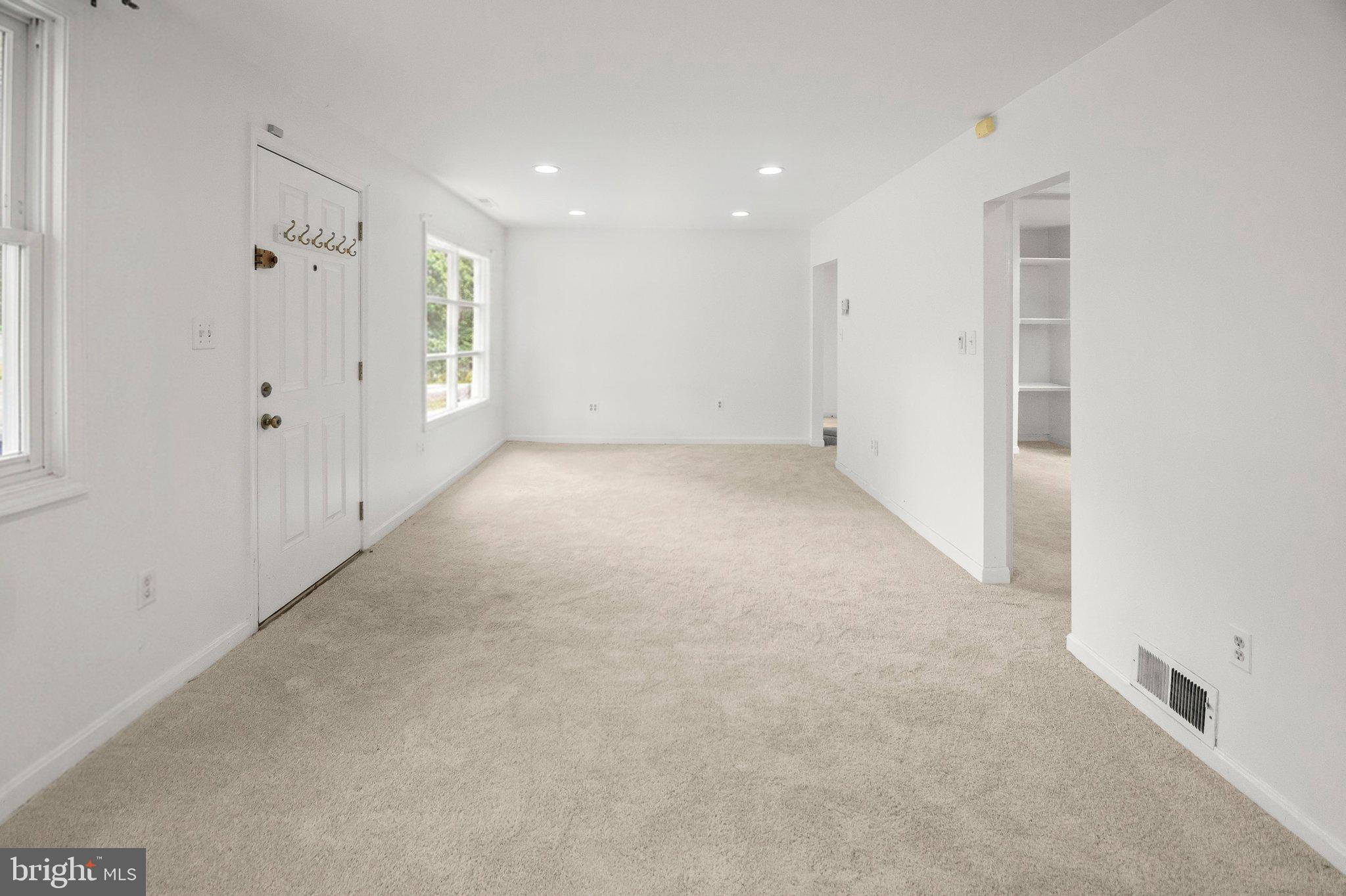 4606 Kiernan Road College Park, MD 20740 - Photo 6 of 21 Living Dining Room