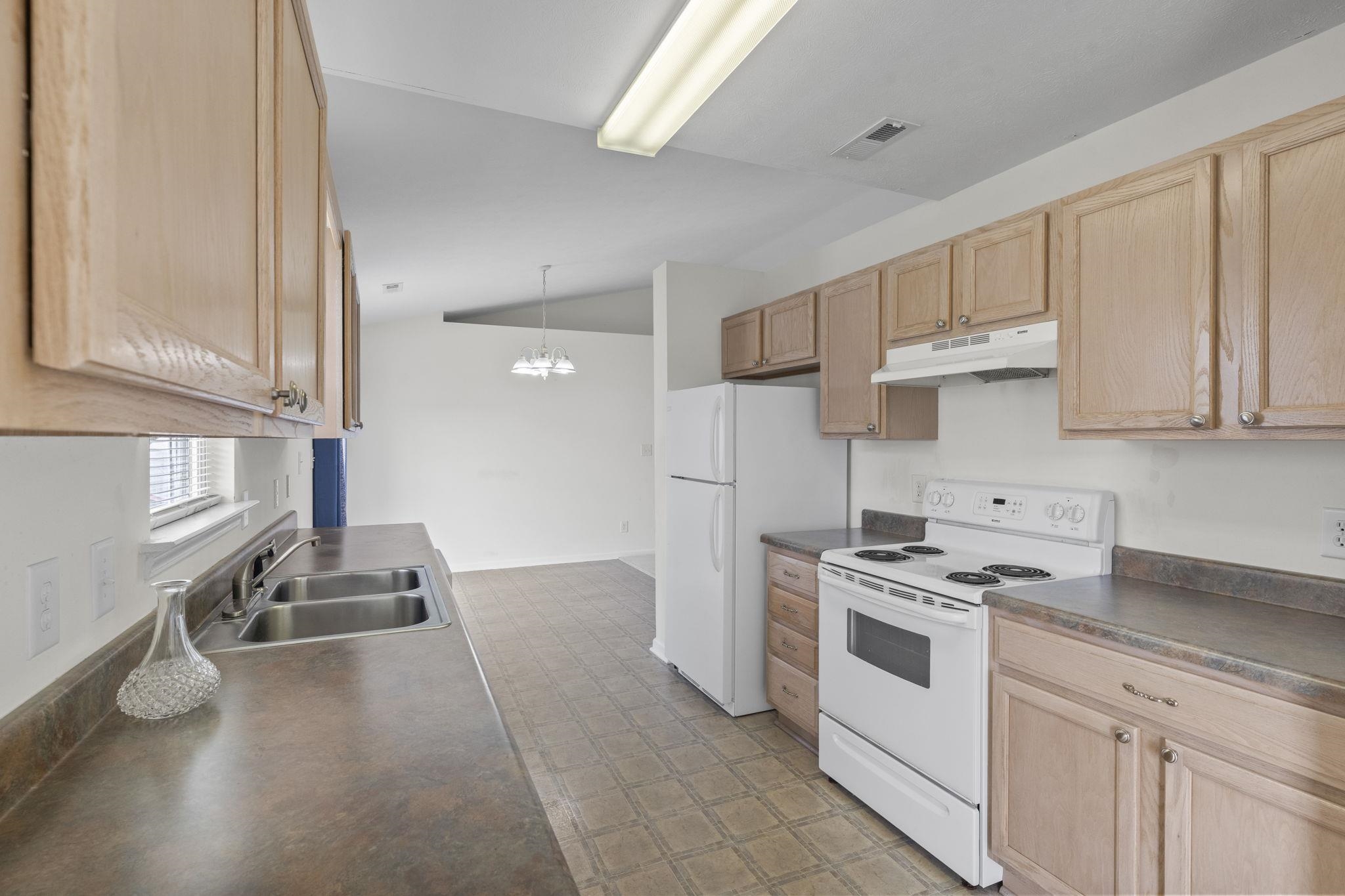 328 Sean River Road Conway, SC 29526 - Photo 8 of 28 Gallery Image 8