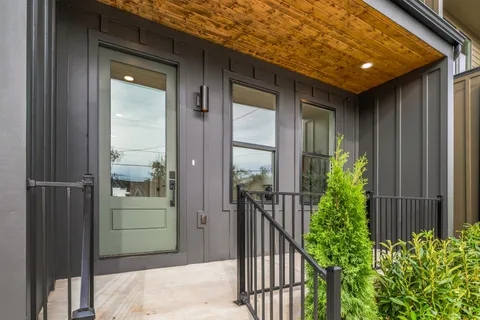 a house view with a outdoor space