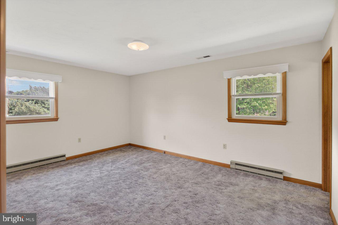 255 Verbena Road Shenandoah, VA 22849 - Photo 16 of 43 Primary bedroom
