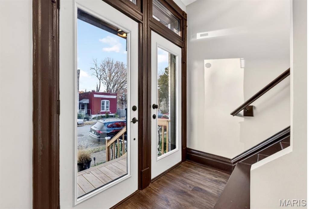 3530 Missouri Avenue St. Louis, MO 63118 - Photo 3 of 28