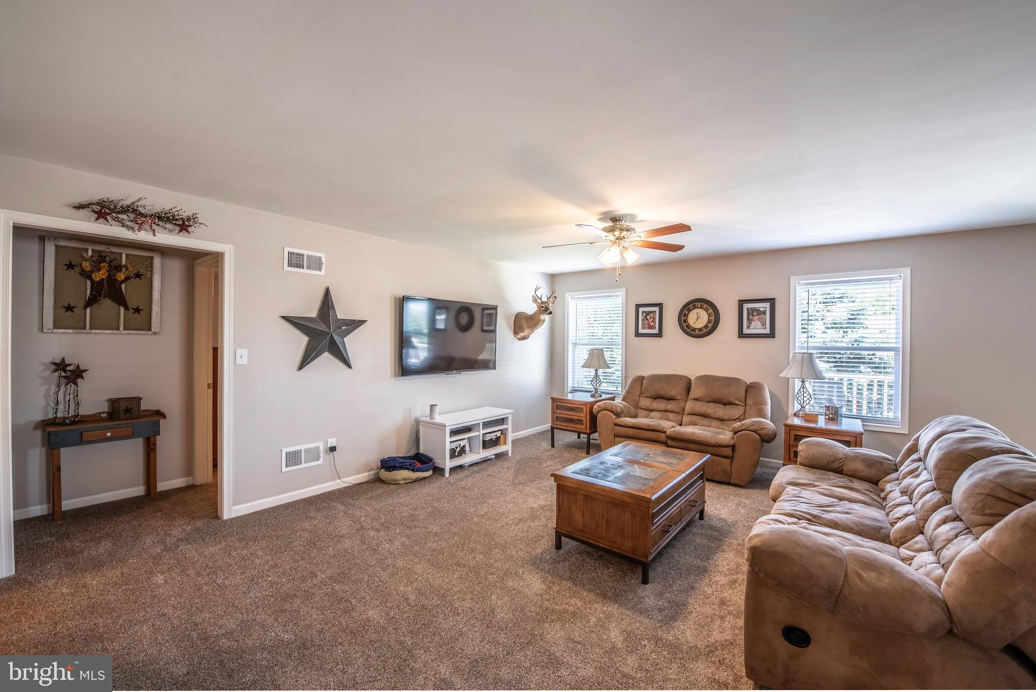 3255 Lewisberry Road York, PA 17404 - Photo 5 of 21 Gallery Image 5