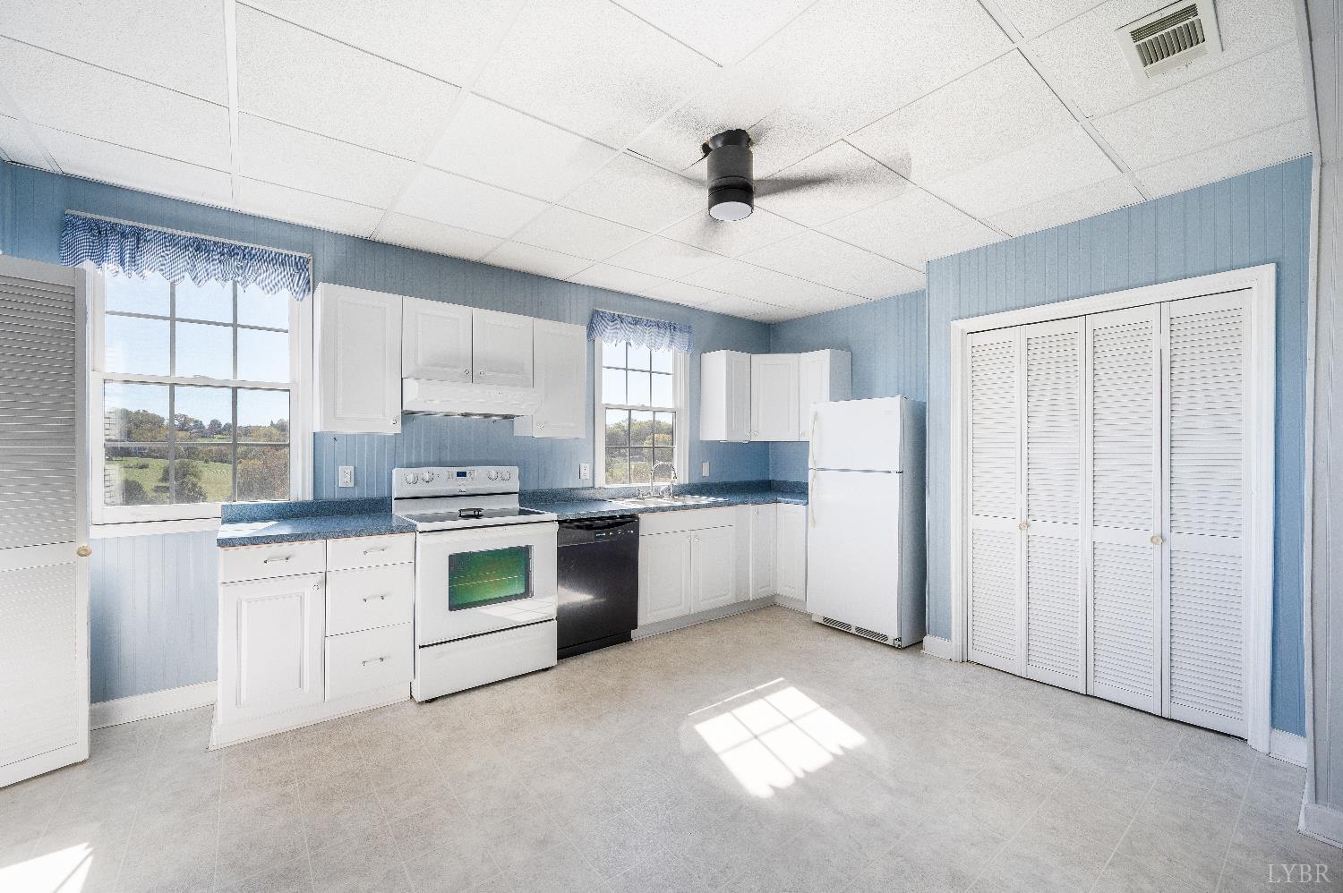 316 Longhill Road Goode, VA 24556 - Photo 30 of 93 Gallery Image 30