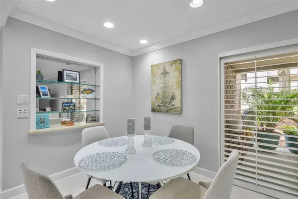 $693,000 | 36750 US Highway 19 North, Unit 27101, Palm Harbor, FL 34684