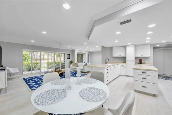 $693,000 | 36750 US Highway 19 North, Unit 27101, Palm Harbor, FL 34684