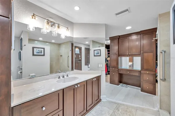 $693,000 | 36750 US Highway 19 North, Unit 27101, Palm Harbor, FL 34684