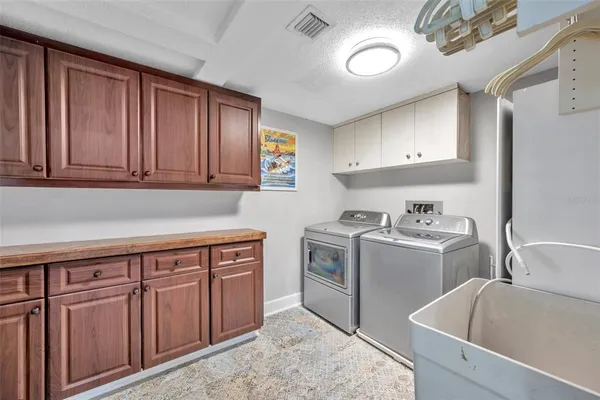$693,000 | 36750 US Highway 19 North, Unit 27101, Palm Harbor, FL 34684