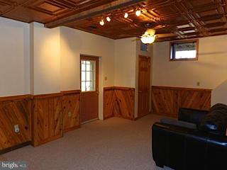 2890 Poffenberger Road Middletown, MD 21769 - Photo 24 of 30 Family Room
