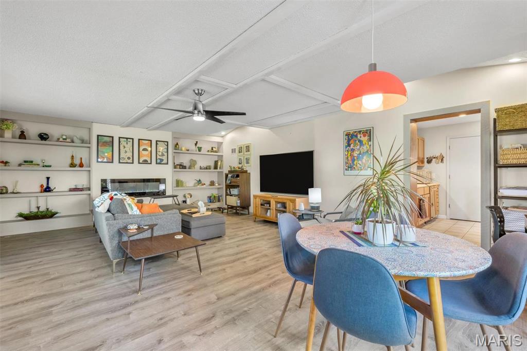 16 Larkin Lane St. Louis, MO 63128 - Photo 12 of 28