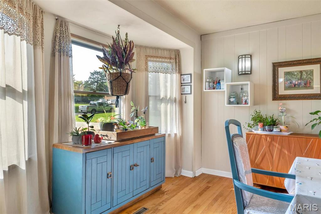 16 Larkin Lane St. Louis, MO 63128 - Photo 4 of 28