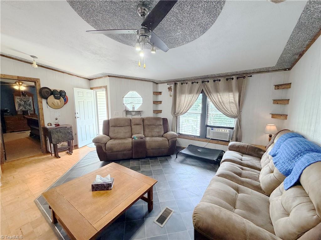 1390 Cb Eller School Road Elkin, NC 28621 - Photo 7 of 33