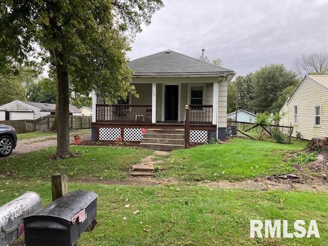 1528 North 28th Street Springfield, IL 62702 - Photo 1 of 9