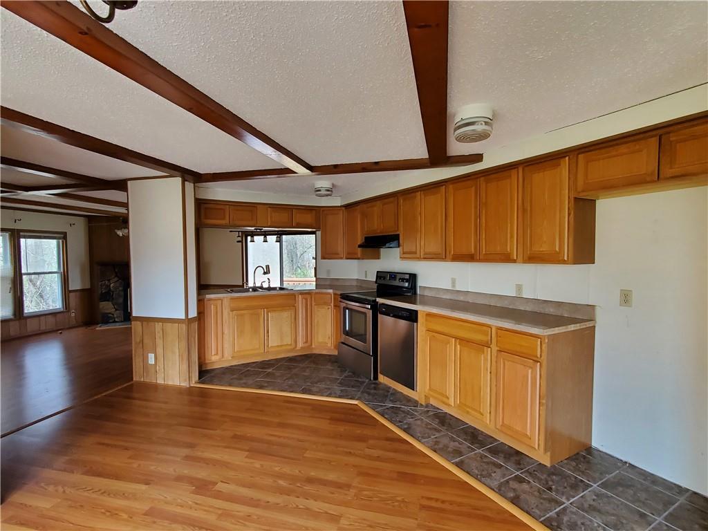 8385 Lamor Road Mercer, PA 16137 - Photo 7 of 19