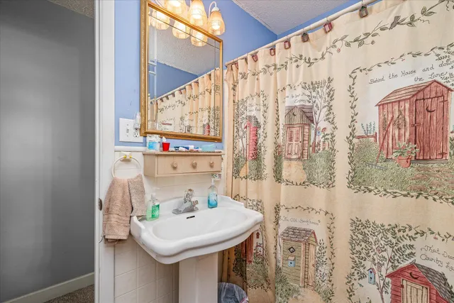 $259,900 | 23 Oak Hill Drive, Crossville, TN 38572