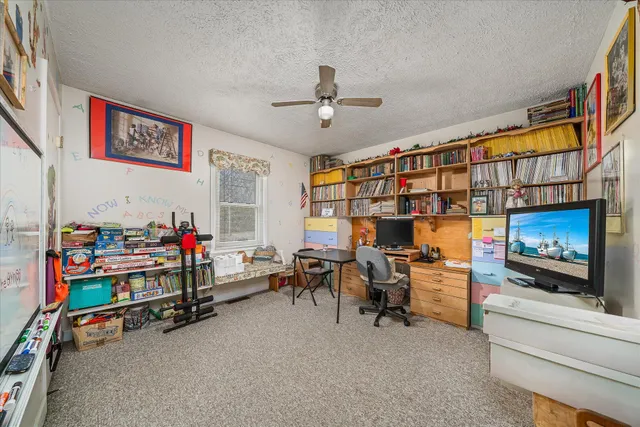 $259,900 | 23 Oak Hill Drive, Crossville, TN 38572