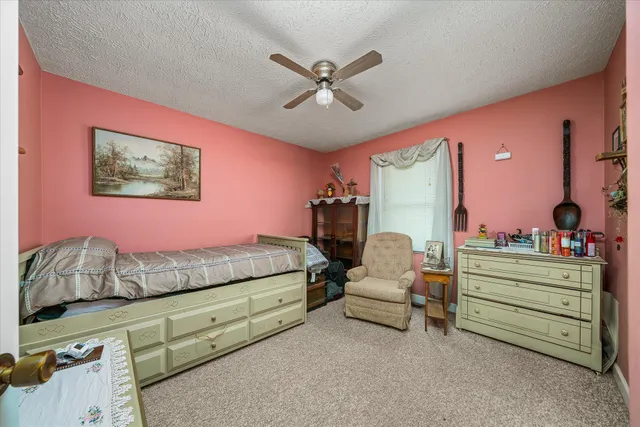 $259,900 | 23 Oak Hill Drive, Crossville, TN 38572