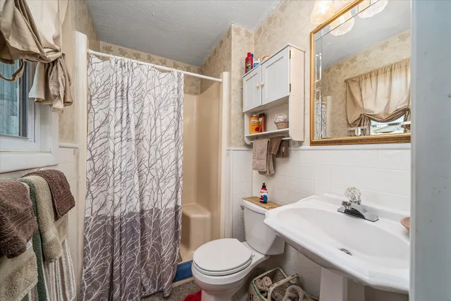 $259,900 | 23 Oak Hill Drive, Crossville, TN 38572