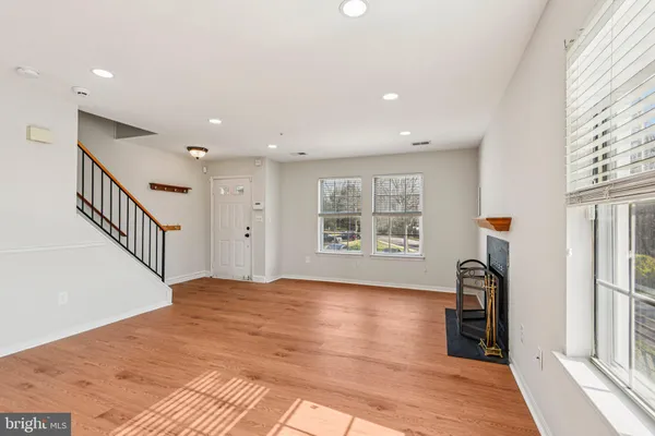 $2,700 | 1440 Nutwood Court, Crofton, MD 21114