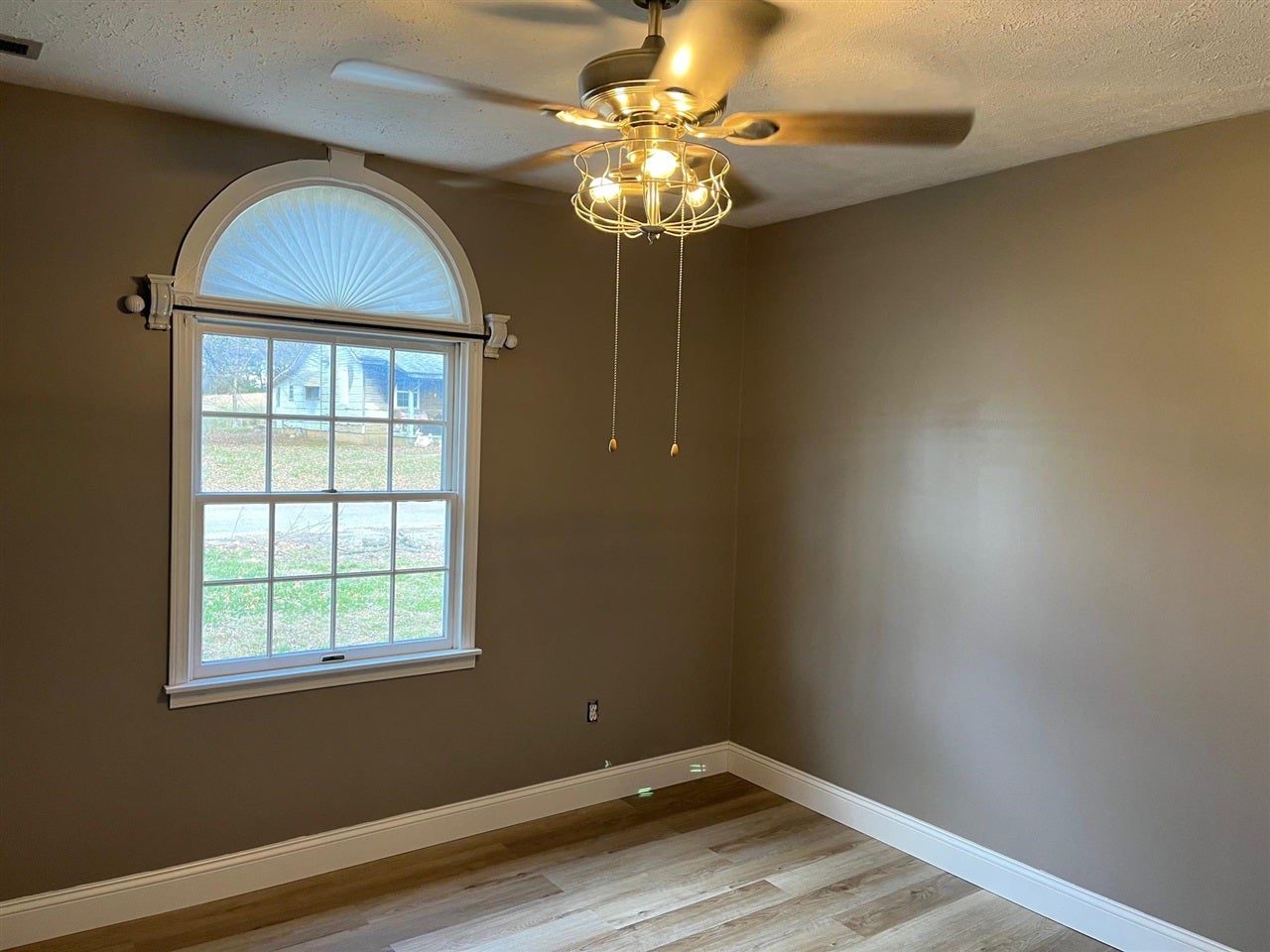 357 Magnolia Street Upton, KY 42784 - Photo 9 of 27 Gallery Image 9