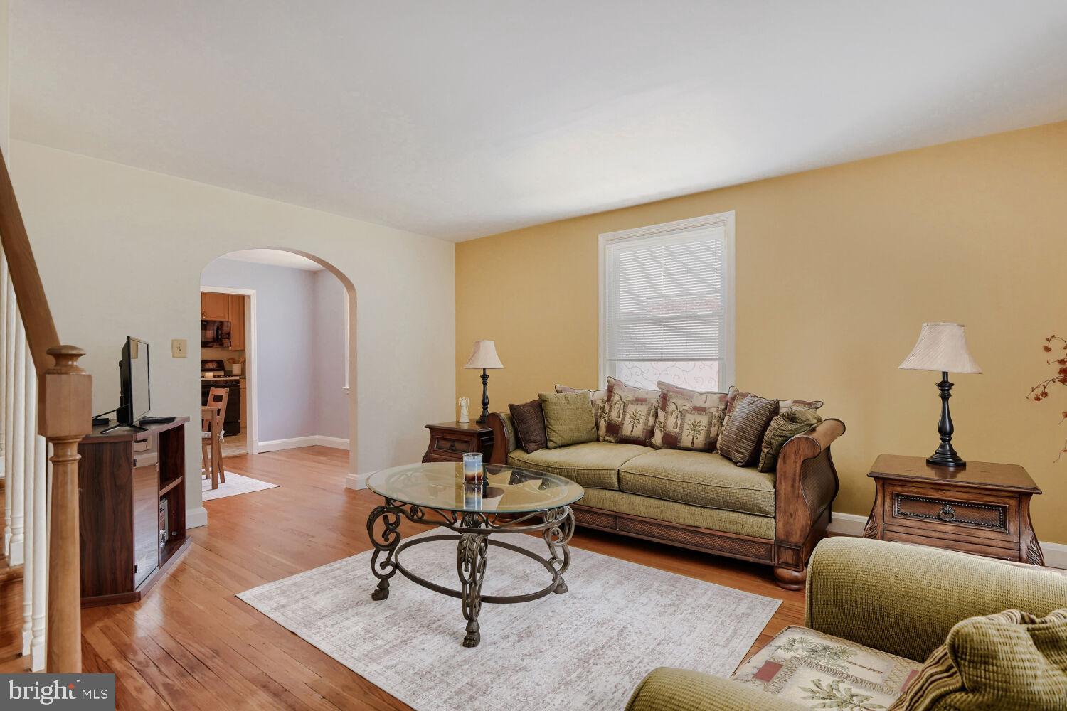 1816 Hanford Road Baltimore, MD 21237 - Photo 1 of 31