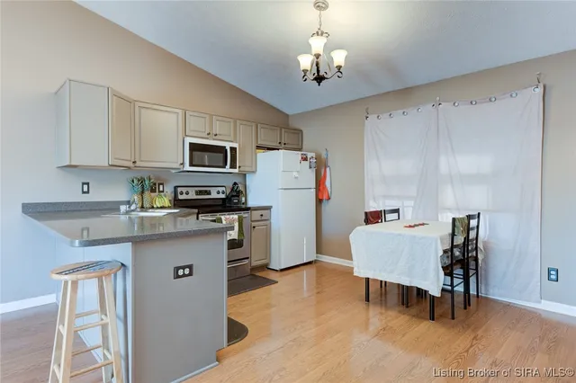 $190,000 | 800 Old State Road 60, Salem, IN 47167