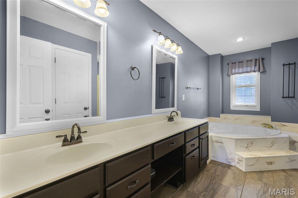 7 Colleen Drive Edwardsville, IL 62025 - Photo 13 of 29