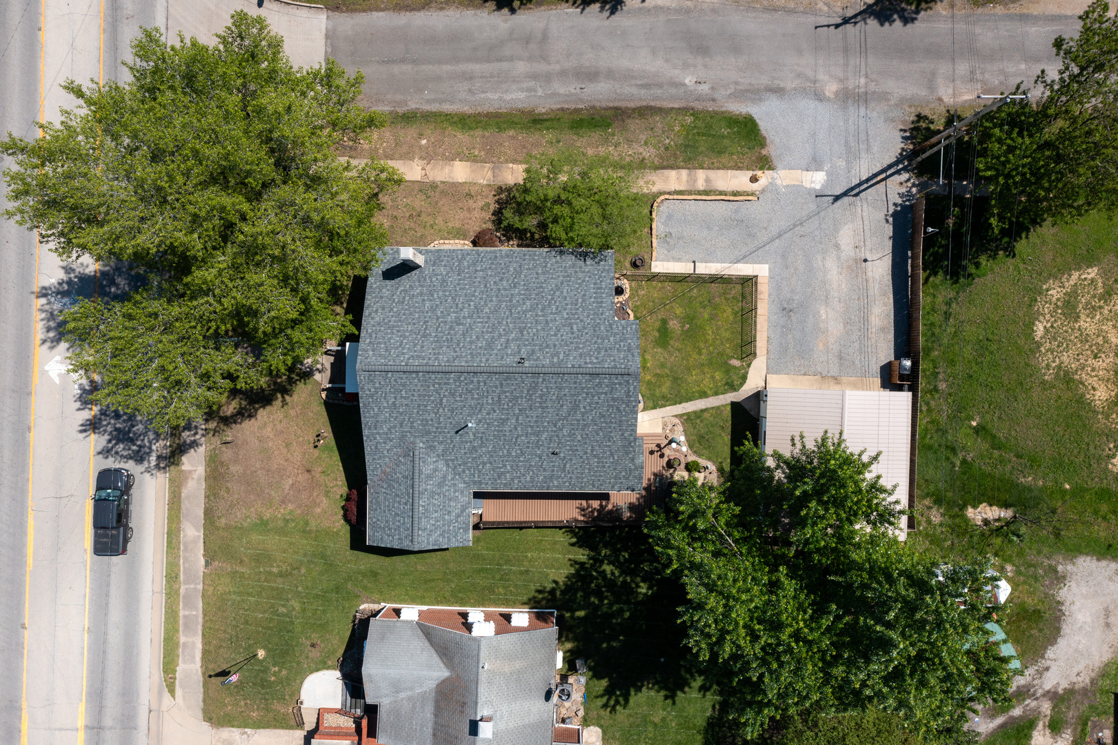 433 East Main Street Salem, IL 62881 - Photo 46 of 48 an aerial view of residential house with outdoor space and swimming pool