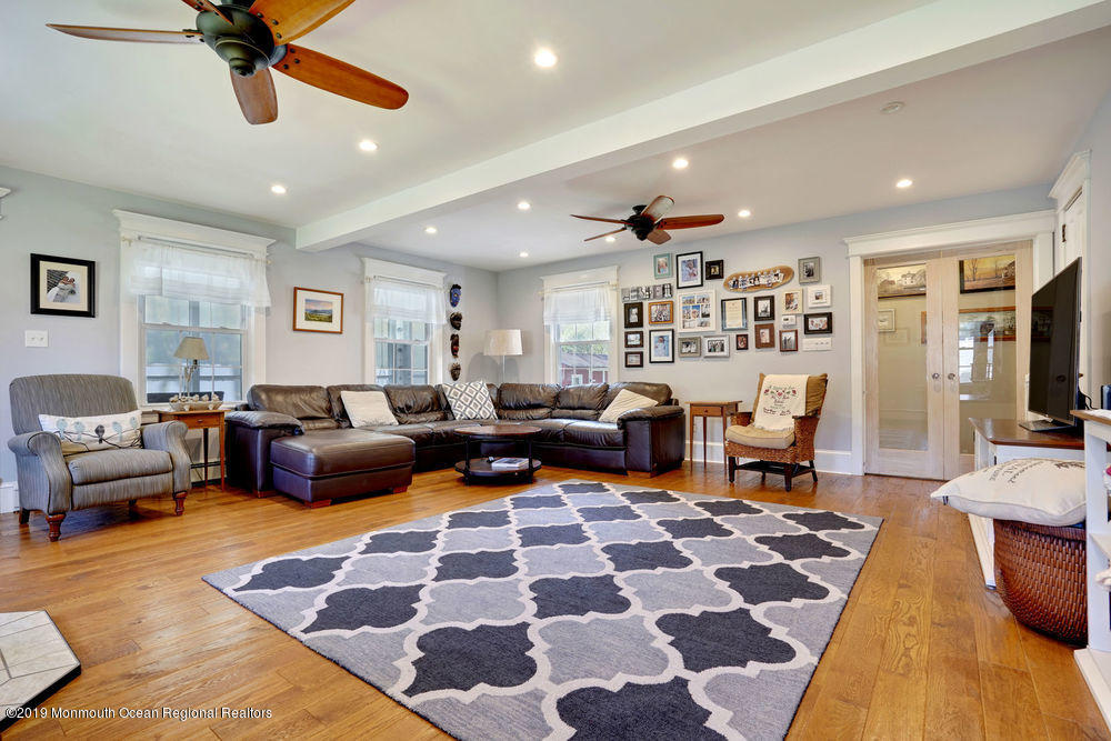 160 Old Tavern Road Farmingdale, NJ 07727 - Photo 14 of 27 living room