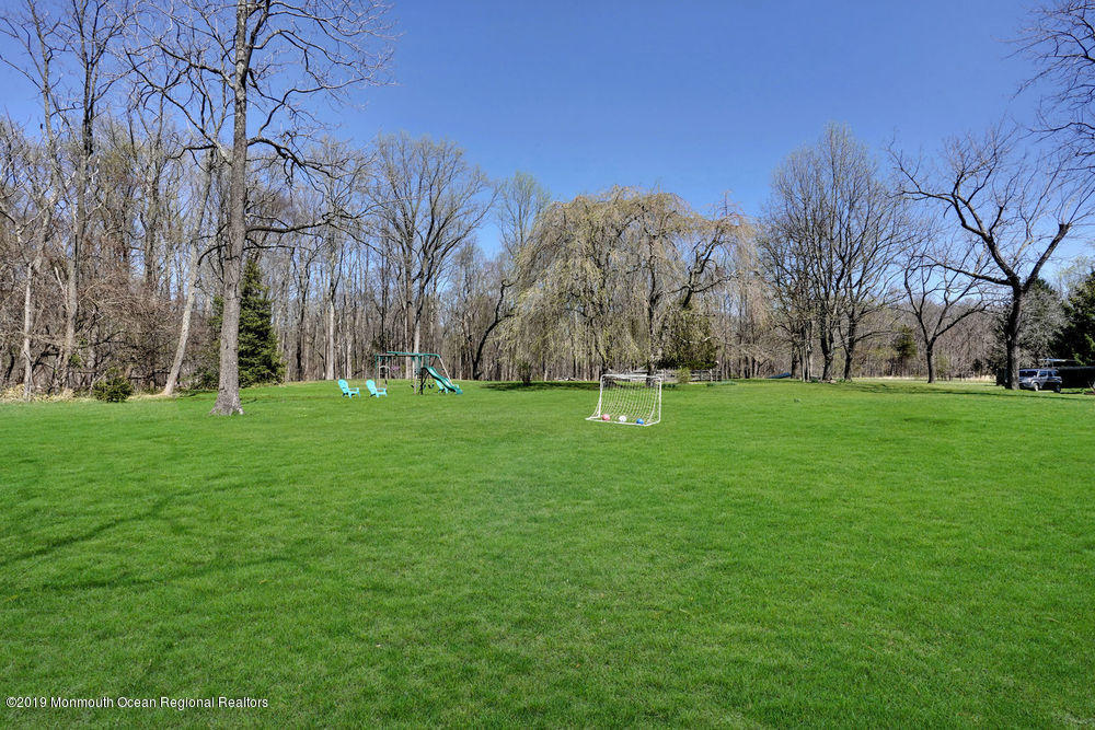160 Old Tavern Road Farmingdale, NJ 07727 - Photo 21 of 27 yard