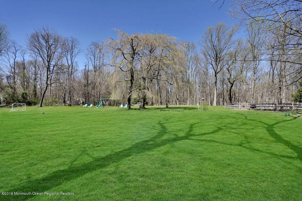 160 Old Tavern Road Farmingdale, NJ 07727 - Photo 23 of 27 yard with gardens