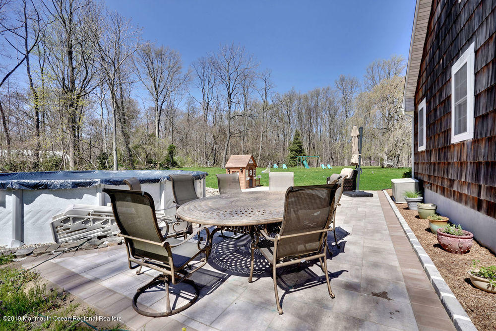 160 Old Tavern Road Farmingdale, NJ 07727 - Photo 25 of 27 patio and pool