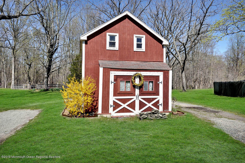 160 Old Tavern Road Farmingdale, NJ 07727 - Photo 26 of 27 barn building