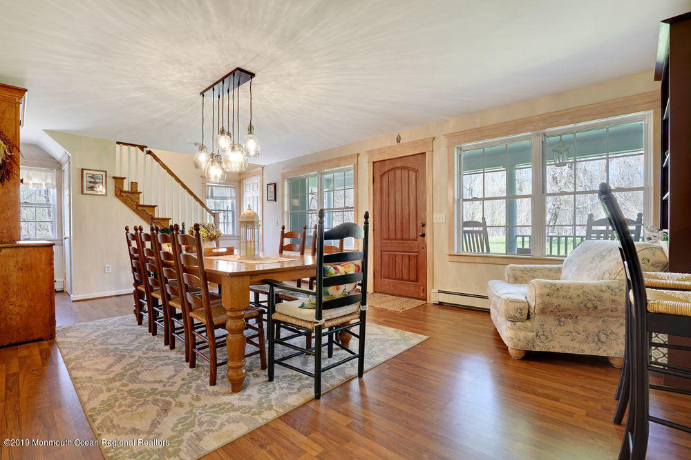 160 Old Tavern Road Farmingdale, NJ 07727 - Photo 6 of 27 Dining room