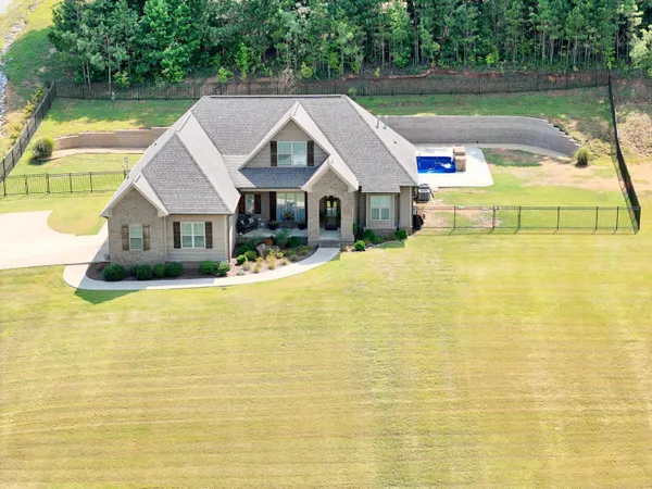 $539,000 | 1010 County Road 383, New Albany, MS 38652