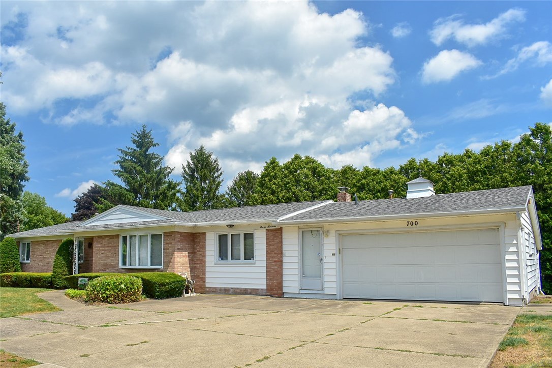 700 5 Mile Line Road Webster, NY 14580 - Photo 1 of 1