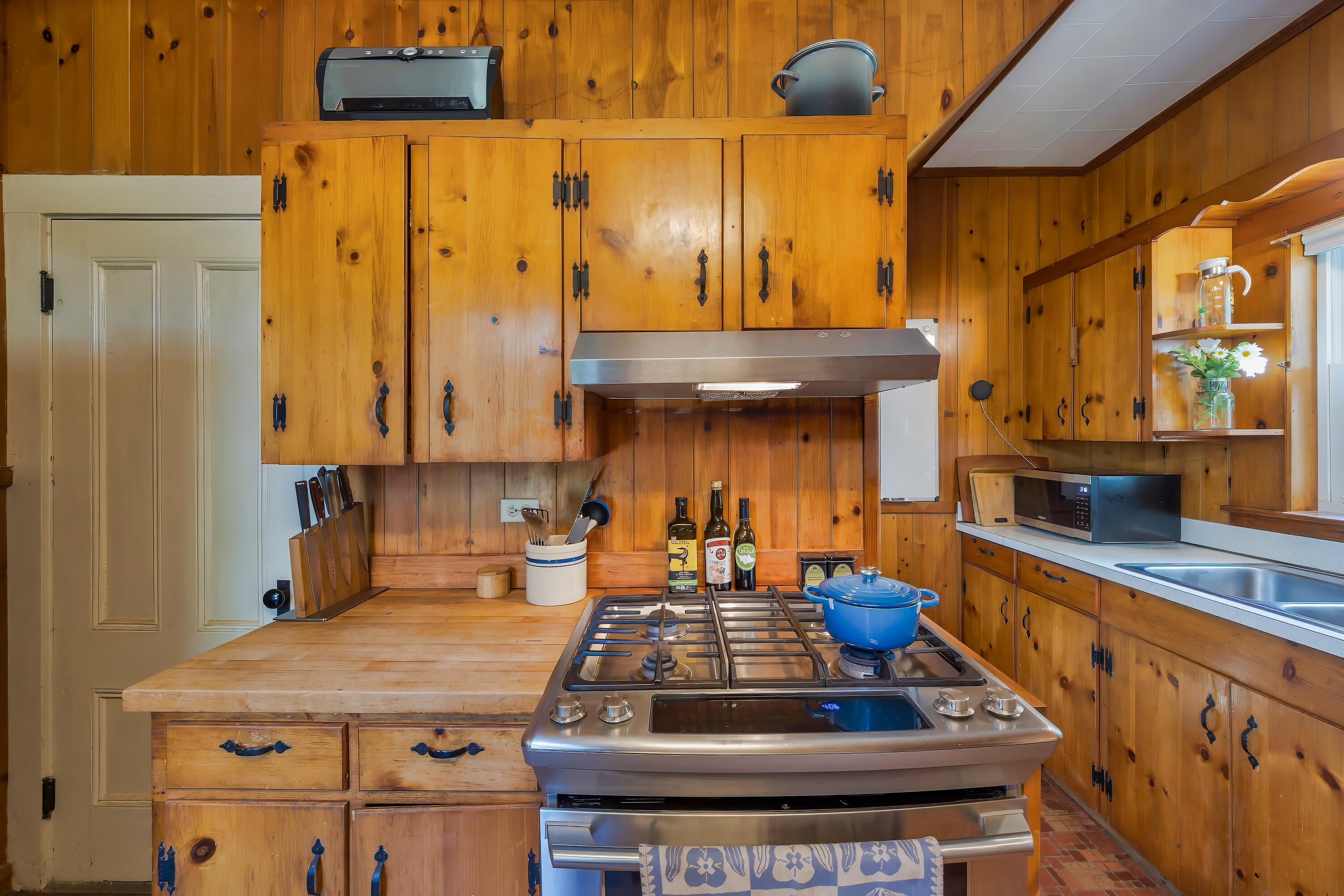 9 Naskeag Point Road Brooklin, ME 04616 - Photo 20 of 50 9Naskeag_DTP_020