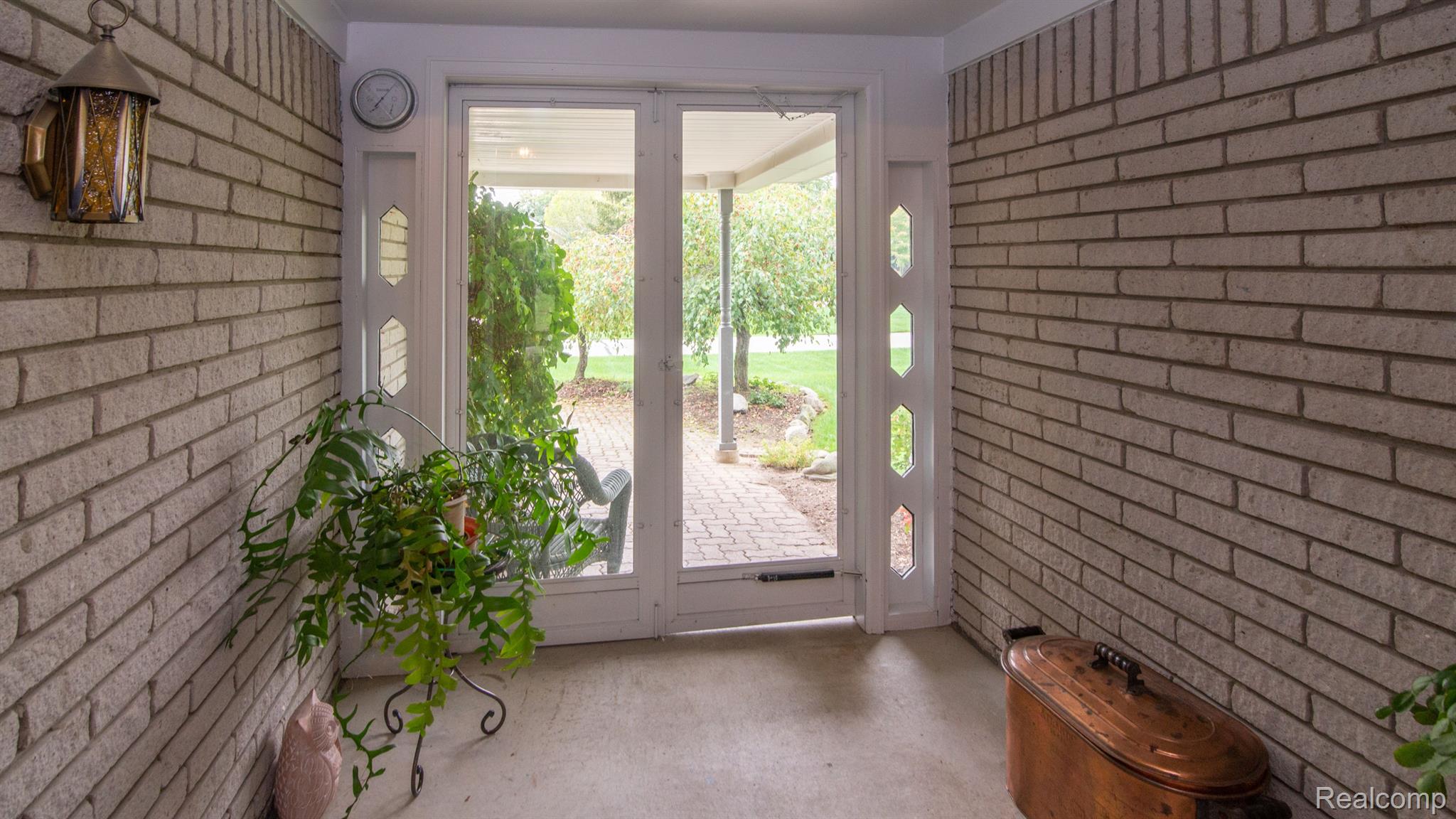 22608 Deerfield Road Novi, MI 48375 - Photo 23 of 69 Gallery Image 23