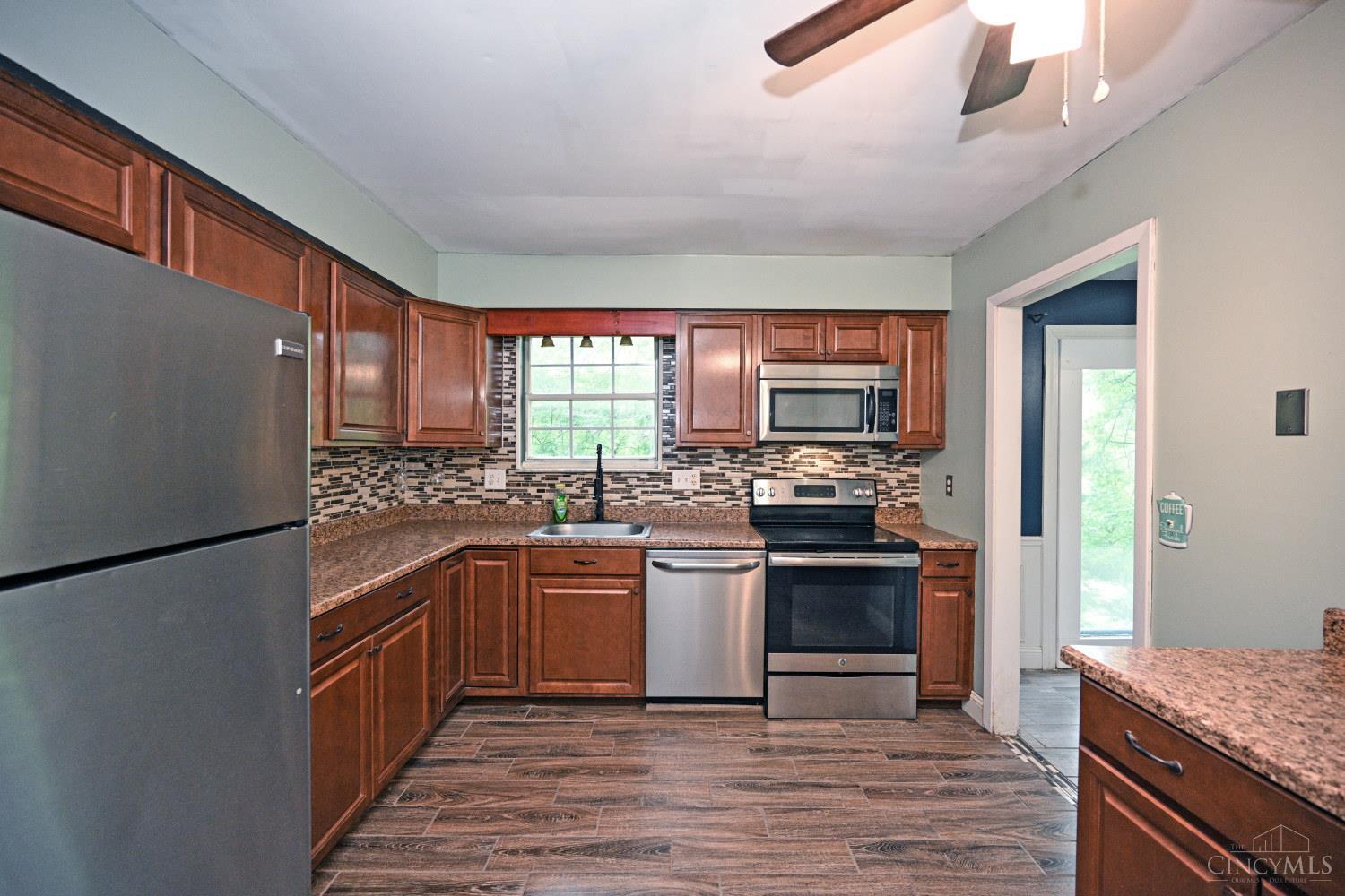 4237 Ellis Road Batavia, OH 45103 - Photo 13 of 46