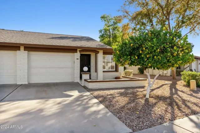 $239,700 | 2064 South Farnsworth Drive, Unit 39, Mesa, AZ 85209
