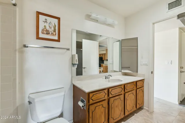 $239,700 | 2064 South Farnsworth Drive, Unit 39, Mesa, AZ 85209