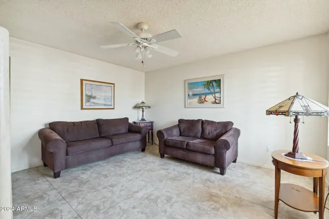 $239,700 | 2064 South Farnsworth Drive, Unit 39, Mesa, AZ 85209