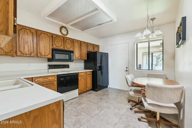 $239,700 | 2064 South Farnsworth Drive, Unit 39, Mesa, AZ 85209