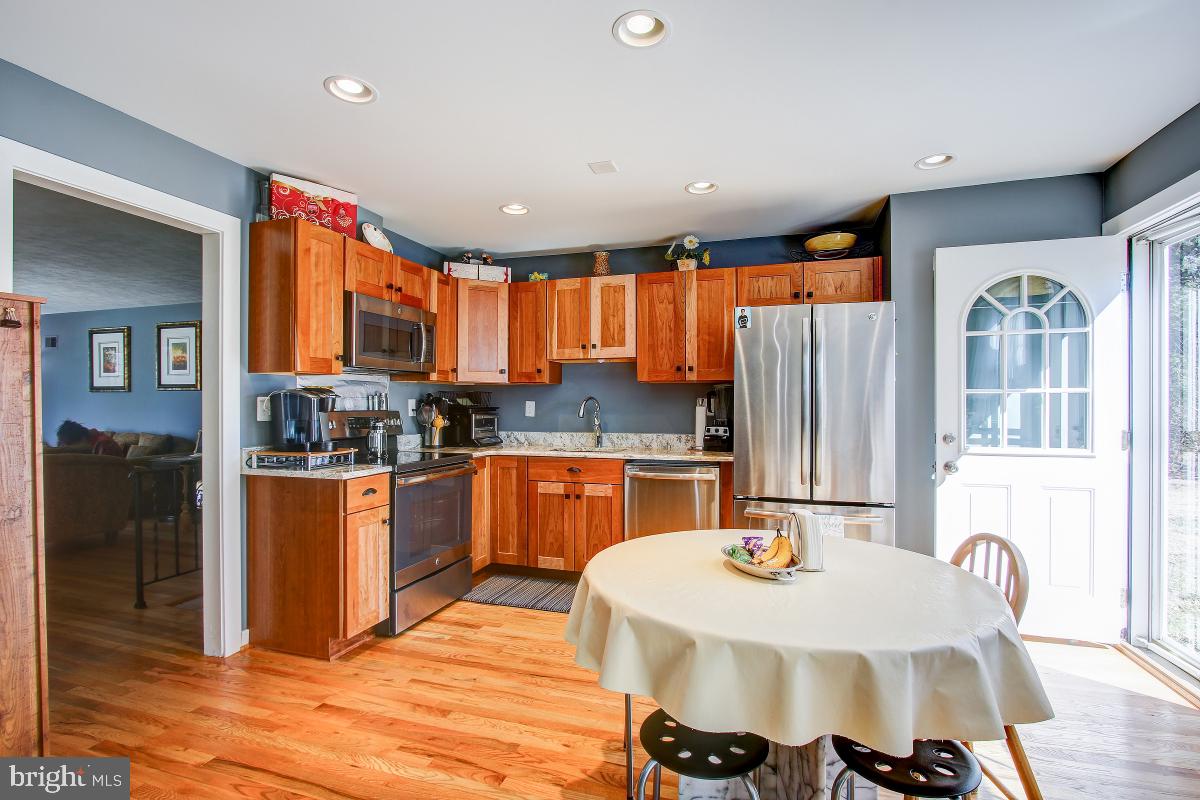 14016 Schaeffer Road Germantown, MD 20874 - Photo 10 of 46 Gallery Image 10