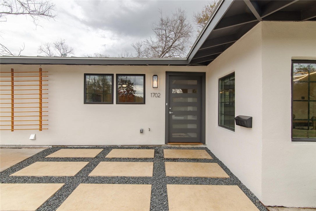 1702 Giles Street Austin, TX 78722 - Photo 1 of 1 1702 Giles Street
