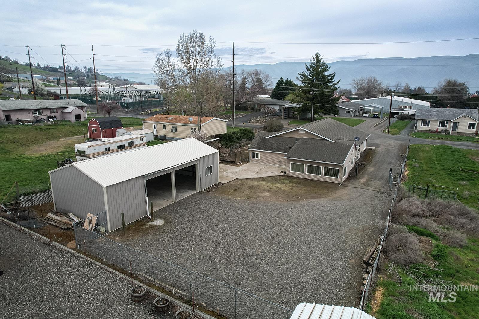 1357 Pound Lane Clarkston, WA 99403 - Photo 33 of 38 Aerial perspective of suburban area