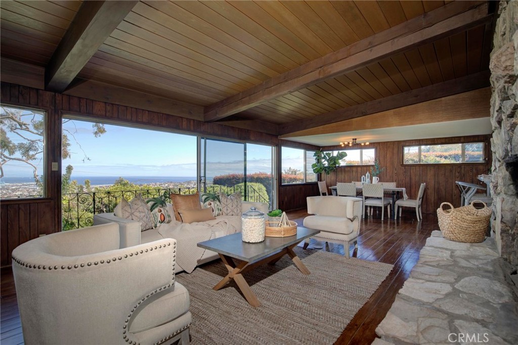 4612 Beauvais Road Rancho Palos Verdes, CA 90275 - Photo 8 of 40 a living room with furniture and a table